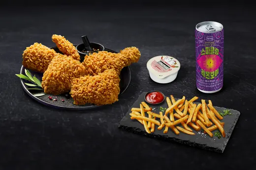 황금올리브치킨 반마리+BBQ 감자튀김+양념치킨컵소스+레몬보이 245ml