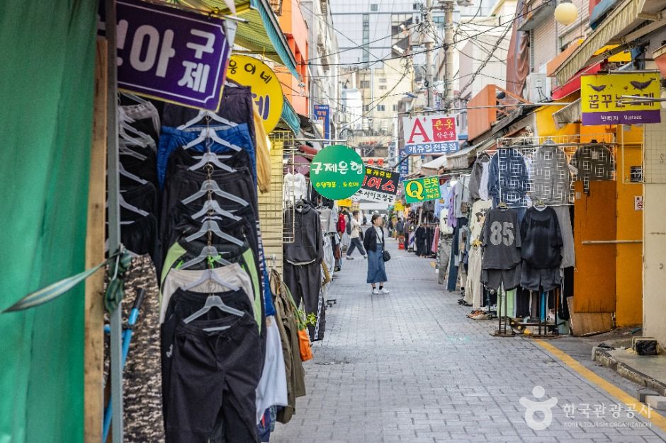 부산_국제시장 젊음의거리 (2)